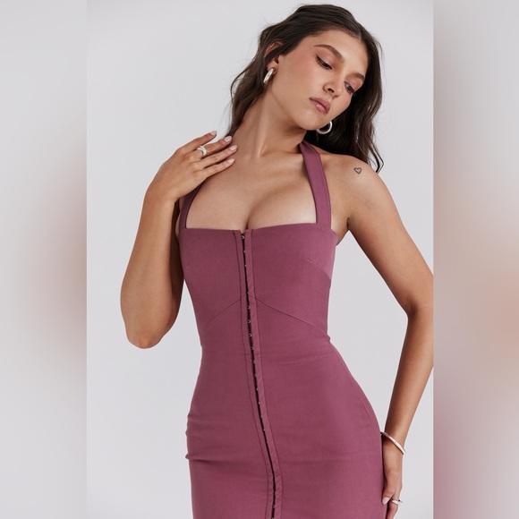 HOUSE OF CB 'Mia' Mulberry Twill Halter Maxi Dress - Picture 7 of 12